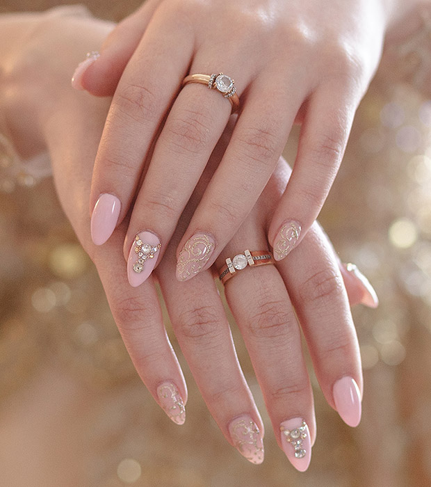 TOP NAILS